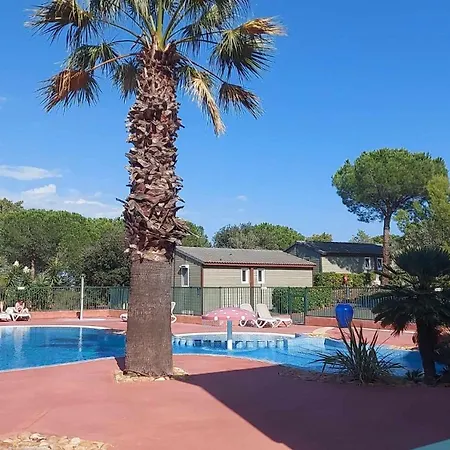 Familial Entre Les Pins 샬레 아그