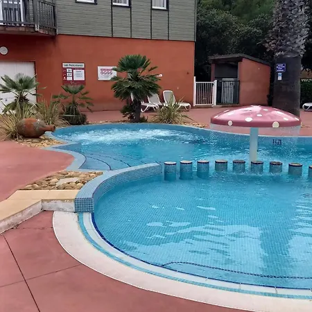 Familial Entre Les Pins Chalet Agde