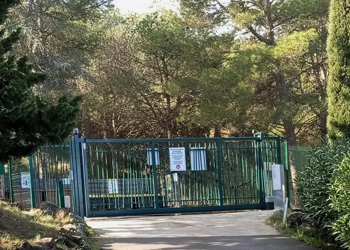 Familial Entre Les Pins 샬레 *